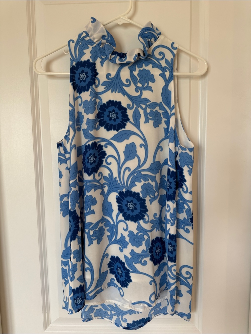 Gibson Blue Floral Ruffled Neck Sleeveless Blouse